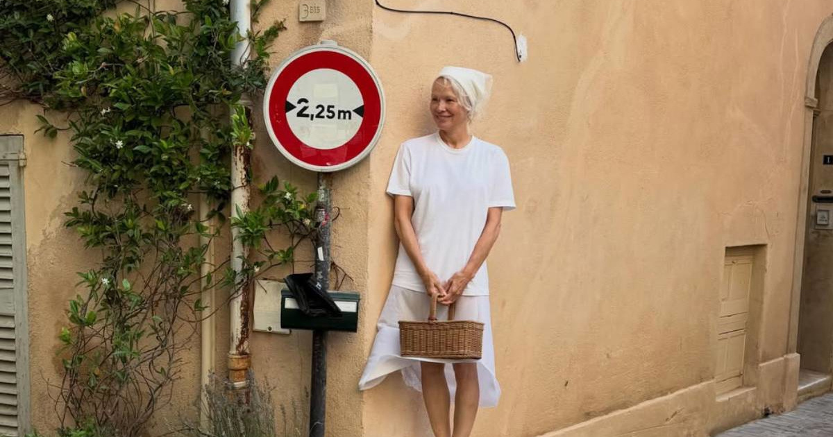 Pamela Anderson proslavila 59. rođendan u Saint-Tropezu