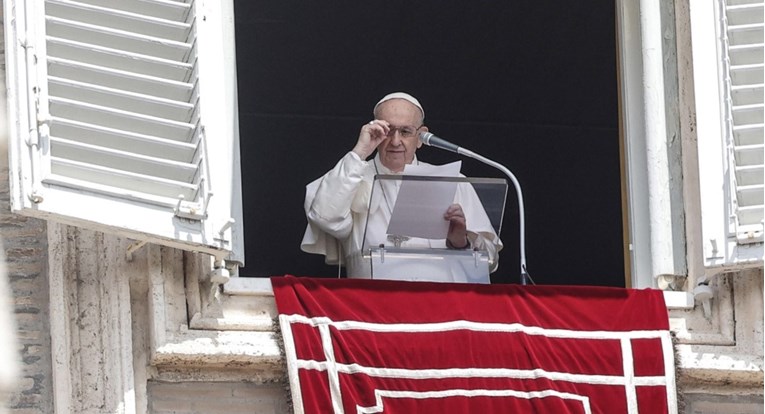 Papi Franji u pismu poslali metke, talijanska policija zaplijenila pošiljku