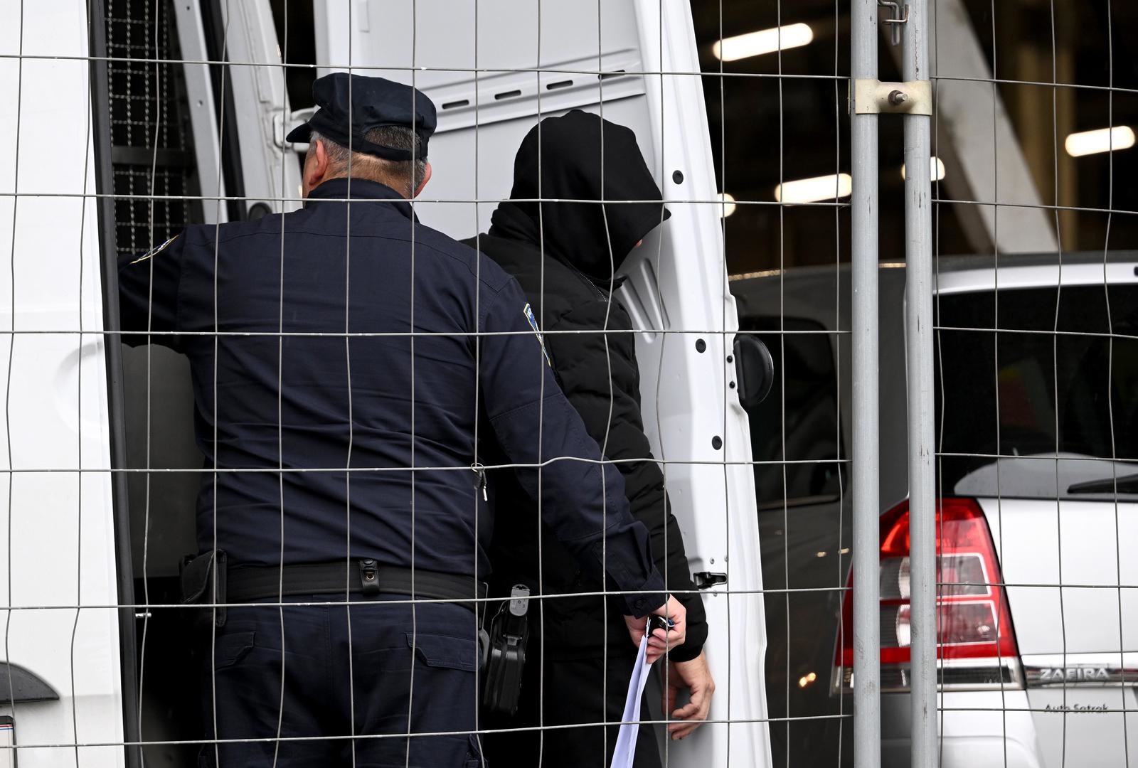 Doznajemo: Čovjek uhićen zbog psihijatrijske bolnice radio na SOA-i i Ustavnom sudu