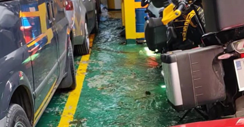 Jadrolinija o poplavi u garaži trajekta: Ispričavamo se putnicima