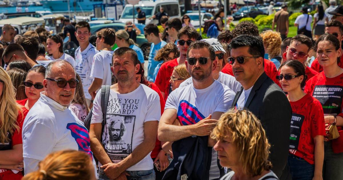 Gradonačelnik Splita pridružio se maturantima na Rivi