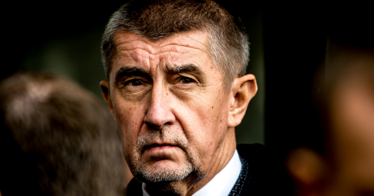 Premijer Češke: Kupio sam prekrasan globus za 15.000 kruna. Sad razumijem Trumpa