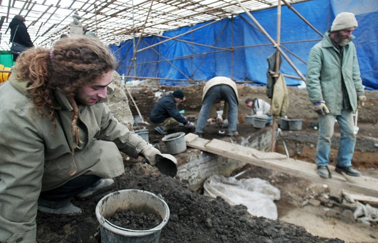 Češki arheolozi otkrili najstariji drveni bunar na svijetu