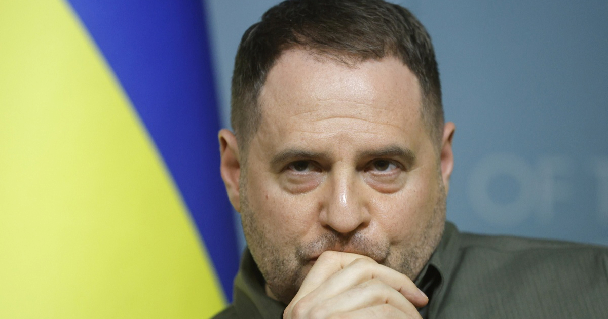Odrađivao je "prljave poslove", sad je maknut. Ovo je dosad najveći test za Zelenskog