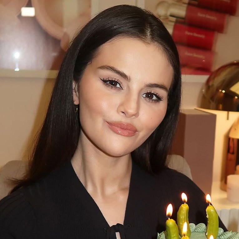 Selena Gomez objasnila zašto joj glas u posljednje vrijeme zvuči drugačije