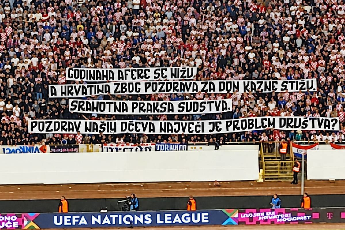 Hrvatski navijači razvili transparent o "Za dom spremni". Reagirala Documenta