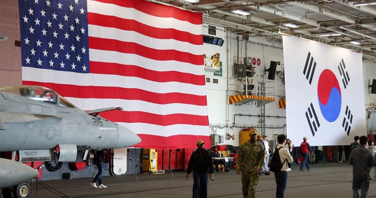 Južna Koreja zbog Trumpa razmatra proizvodnju vlastitog nuklearnog oružja