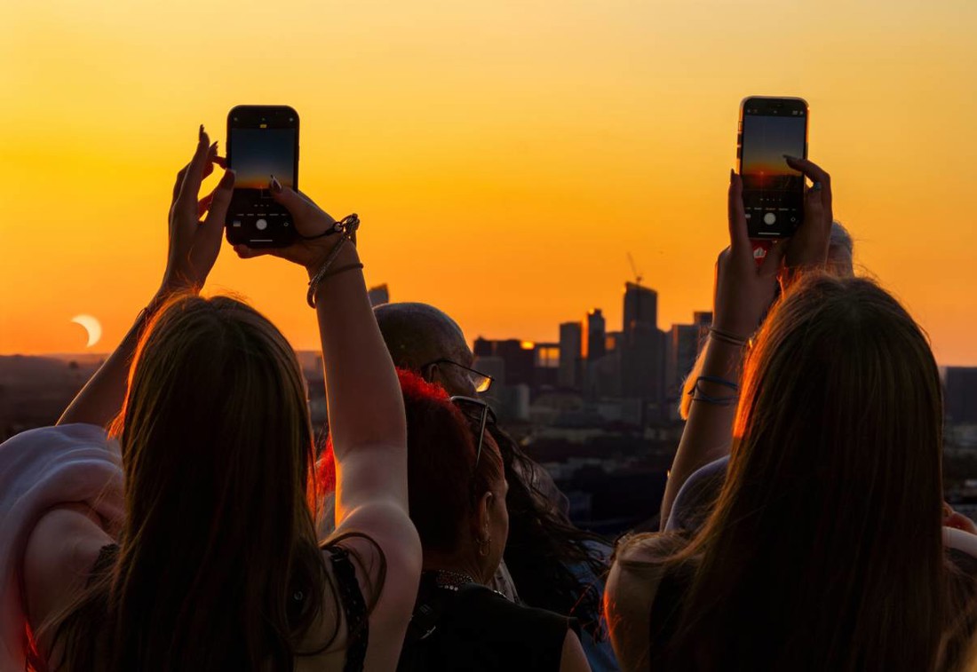 Kako mobitelom fotografirati pomrčinu Sunca (i može li se uopće)?