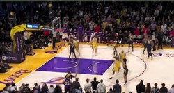 Lakersi prokockali 17 razlike, pogledajte kaos u kojem je rookie zabio preko LeBrona