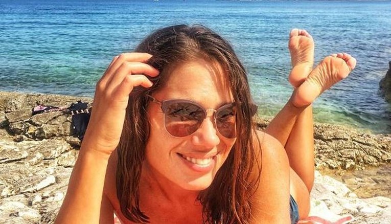 Zvijezda serije Ne daj se, Nina objavila fotku u toplesu, fanovi je hvale: Kao sirena