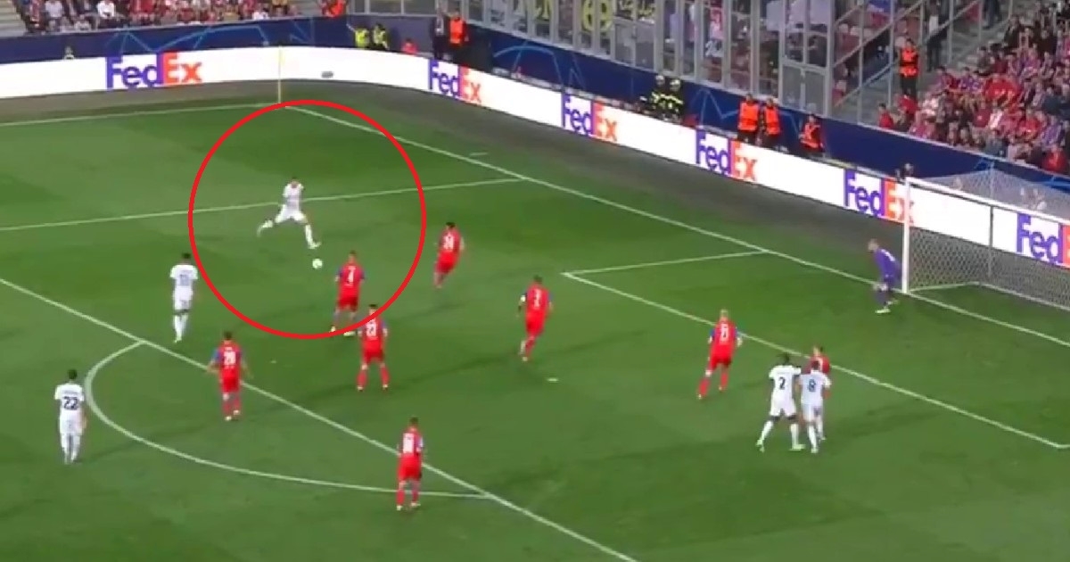VIDEO Džeko golom prekinuo pauzu dugu više od četiri godine u Ligi prvaka