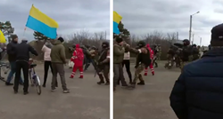 Ukrajinska vojska objavila snimku: "Ljudi protiv okupatora idu golim rukama"