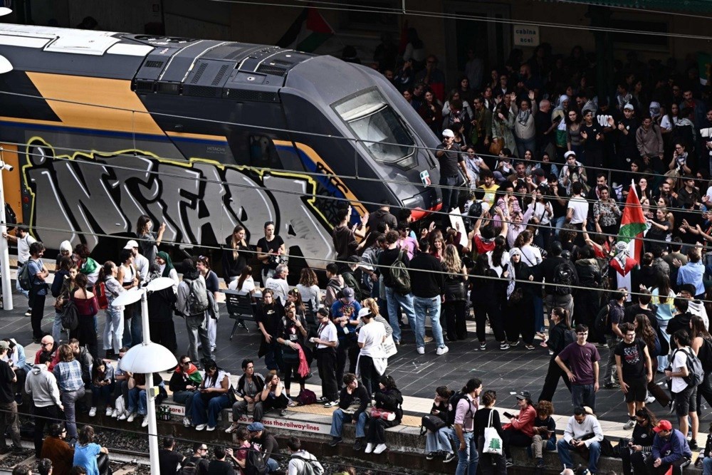 Blokiran prijevoz širom Italije. Sindikati u velikom štrajku protiv vlade