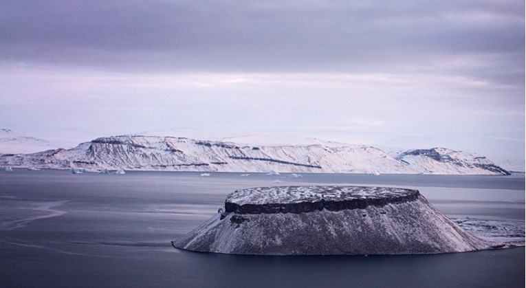 Znanstvenici kažu da bi odmrzavanje permafrosta na Arktiku moglo osloboditi viruse