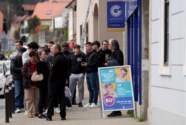 I u Samoboru red pred optikom zbog ulaznica za Thompsona