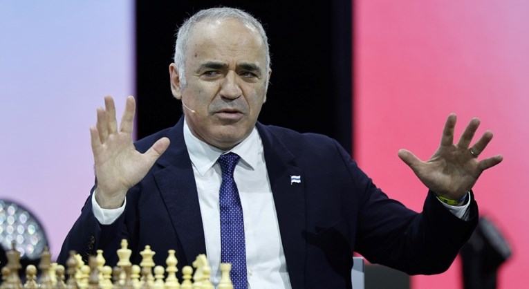 Rusija dodala šahovskog velemajstora Kasparova na popis terorista i ekstremista