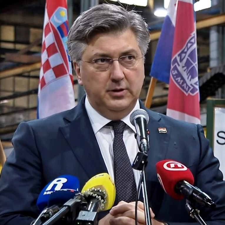 Plenković: Dabro sad misli kako je Milanović dobar. A nije