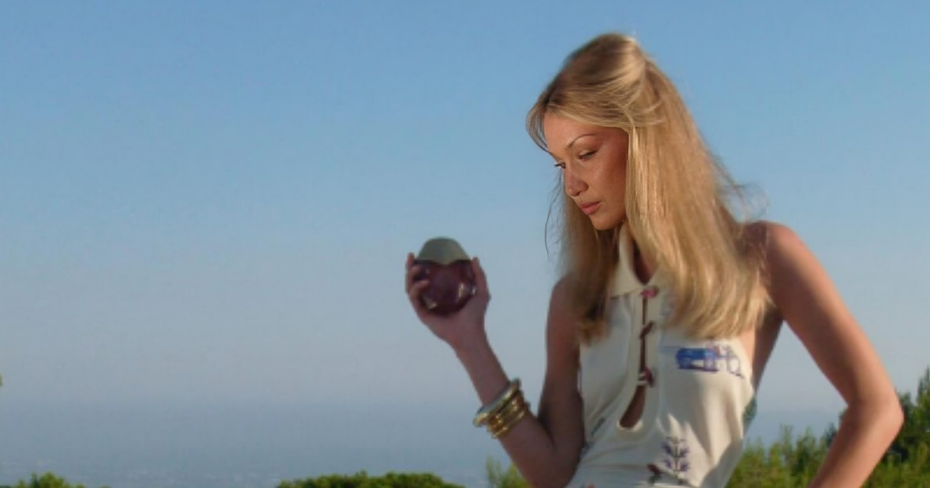 Bella Hadid izgleda top u ovoj haljini koju si možete priuštiti