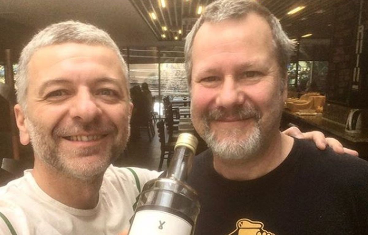 Basist grupe Faith No More proizvodi vlastitu rakiju, naziv će oduševiti Balkan