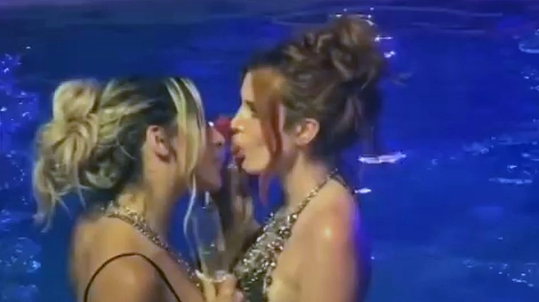 Video u kojem se Bella Thorne mazi s porno glumicom pogledalo 5.7 milijuna ljudi