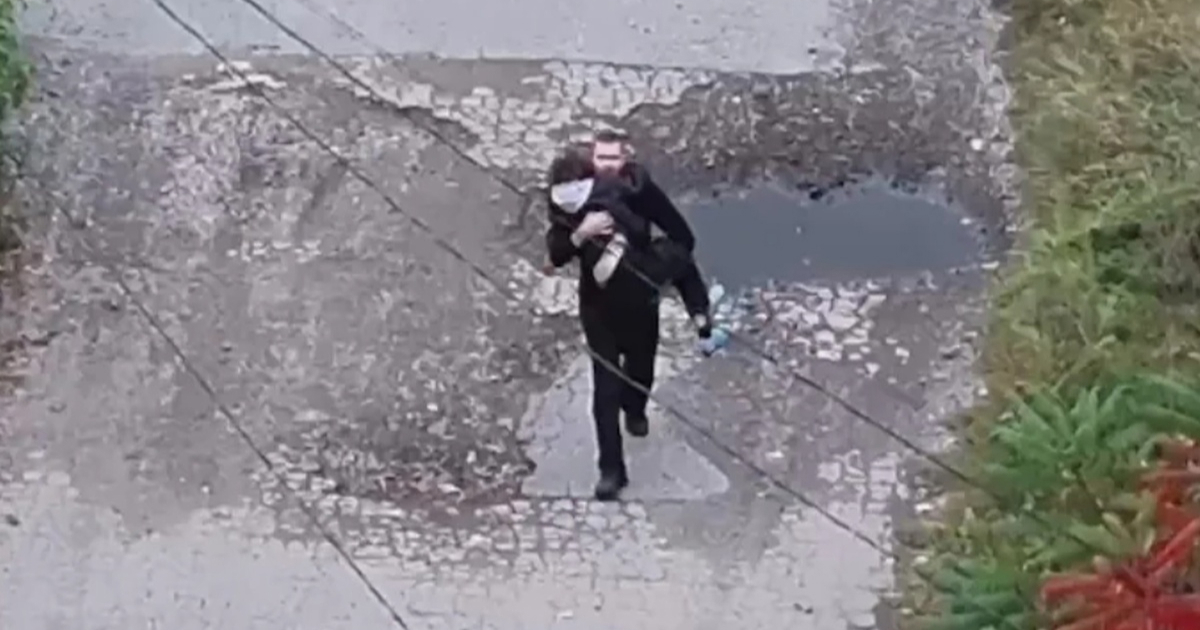 Jezive snimke iz Pokrovska. Ruski diverzanti ubili civile, rudar spasio ženu