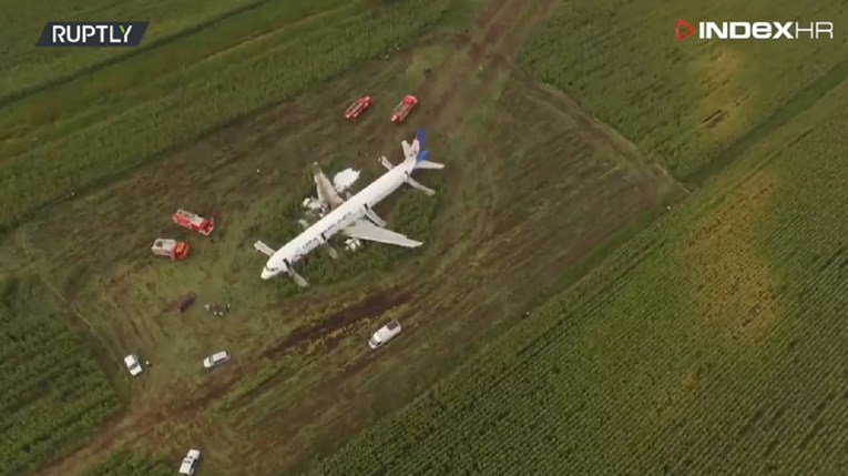 Odlikovan pilot koji je u Rusiji spasio 233 putnika: "Nisam heroj"