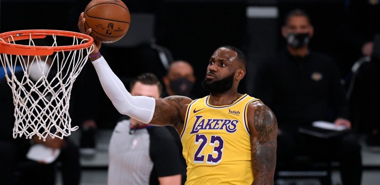 LeBron James nakon dvije godine promijenio broj na dresu