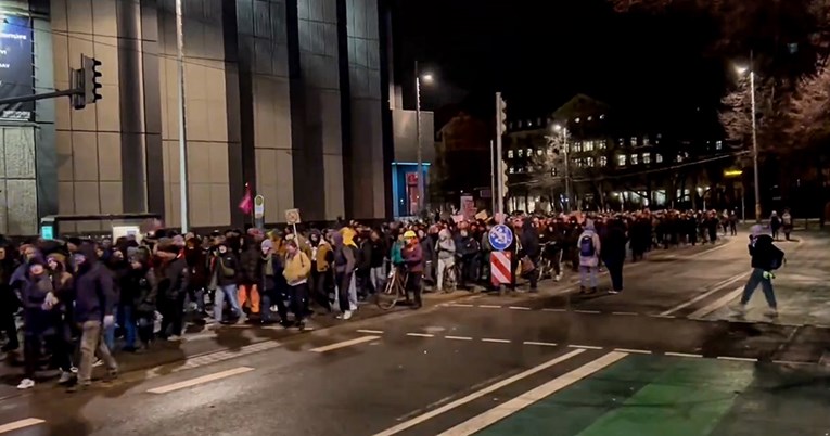Veliki prosvjed protiv desničarskog AfD-a u Njemačkoj: "Fašizam nikad više"