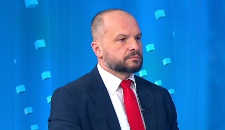 Hajdaš Dončić: Vladin doček je civilizacijski poraz pravne države