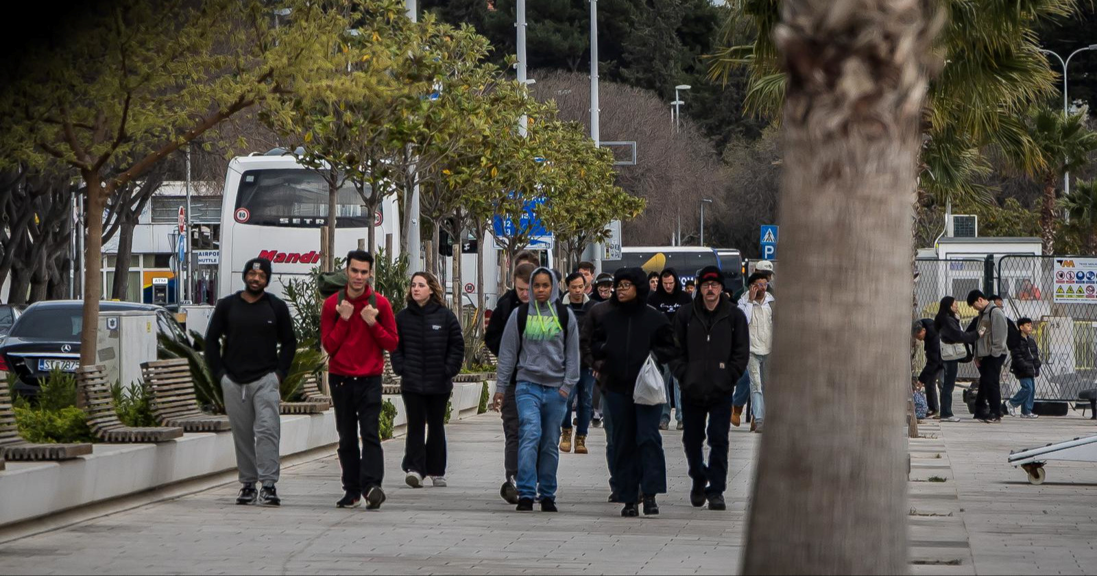 FOTO Najveći ratni brod na svijetu stigao u Split. Mornari se iskrcali u grad