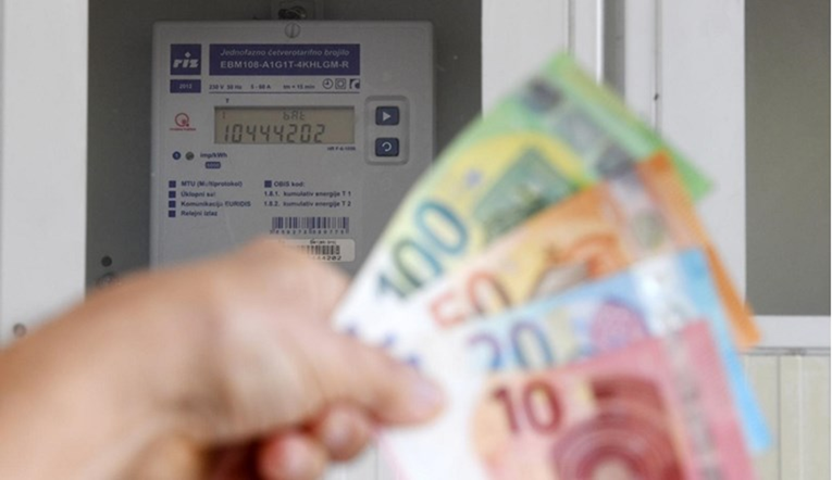 Mali poduzetnici u Hrvatskoj plaćaju gotovo najviše račune za struju u EU