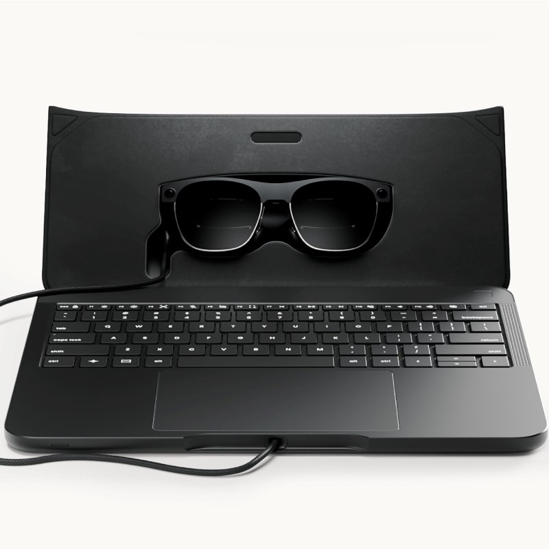 Ovaj laptop od 1750 eura nema zaslon. Evo kako funkcionira