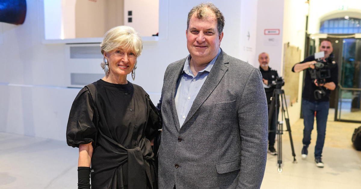 Jakov Kitarović bez Kolinde stigao na reviju i pozirao s Tihanom Harapin Zalepugin