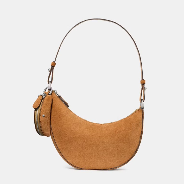 Brez nje ne gre nikamor: najljubša torbica Kendall Jenner je dostopnejša, kot si mislite