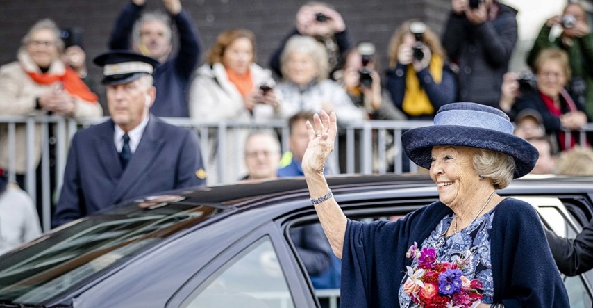 Bivša nizozemska kraljica ima koronu