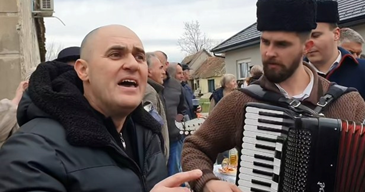 Dabro: OPET LAŽETE (UDBO)