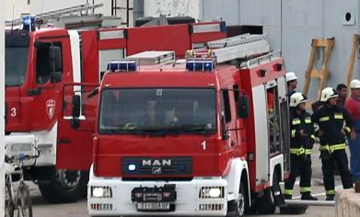 U Rovinju potpuno izgorio beach bar, vlasnici sumnjaju da je požar podmetnut