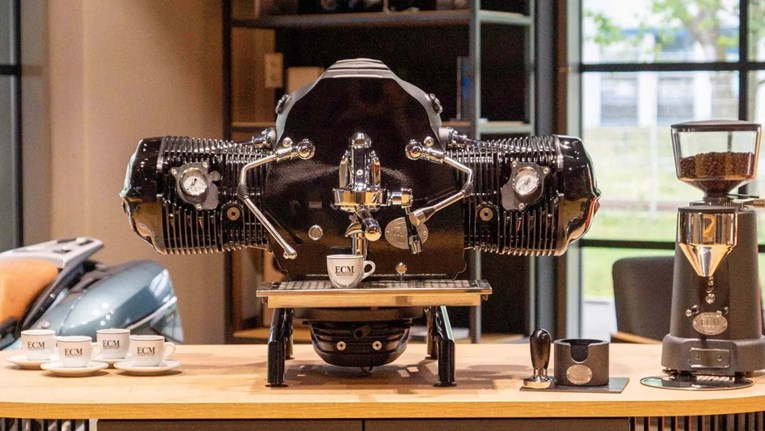 FOTO Ovaj BMW-ov motor zapravo je aparat za kavu. Cijena je brutalna