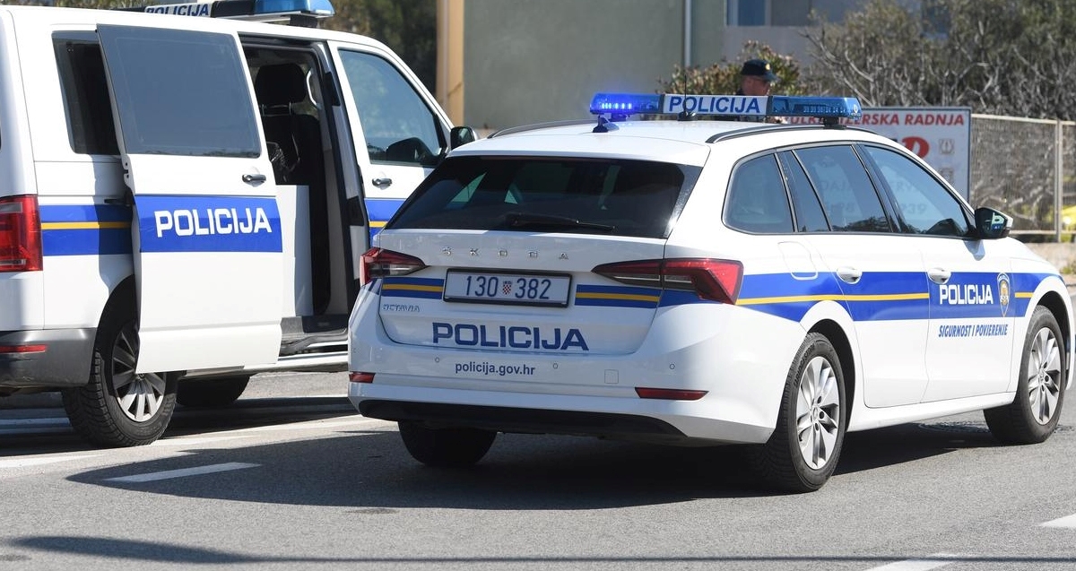 Na tinejdžera na romobilu u Dubrovniku autom naletio drugi tinejdžer