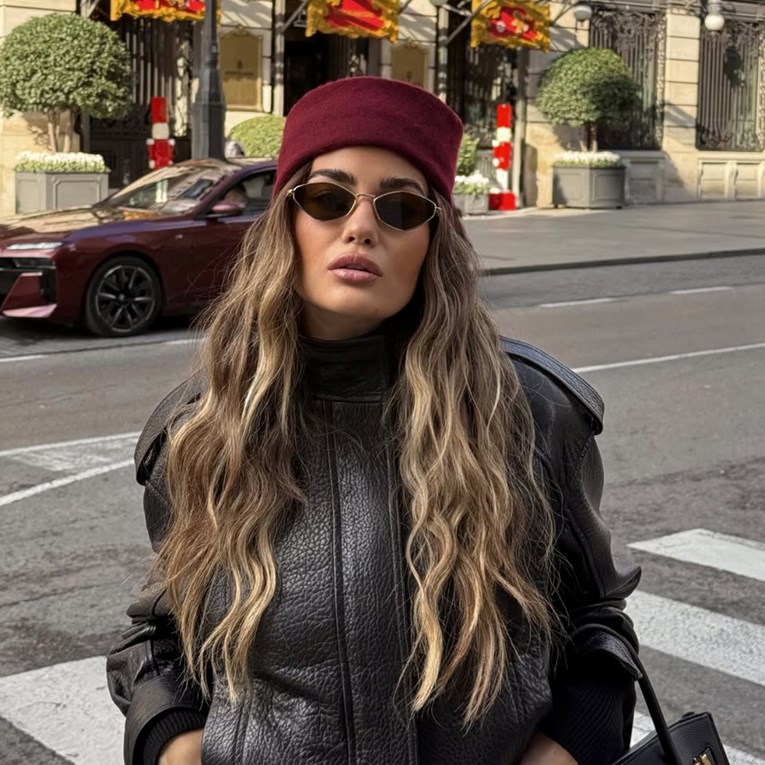 Adriana Ćaleta-Car elegantna je i u zimskoj kapi