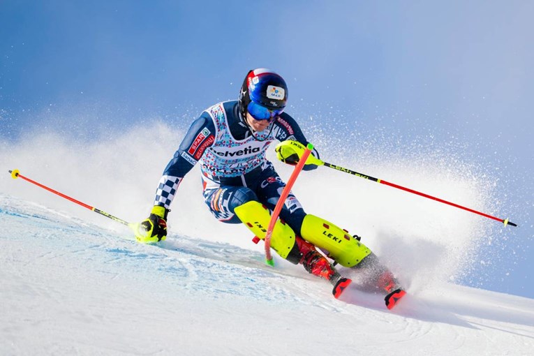 Loša prva vožnja veleslaloma za Zubčića. Na pomolu senzacija u borbi za Globus