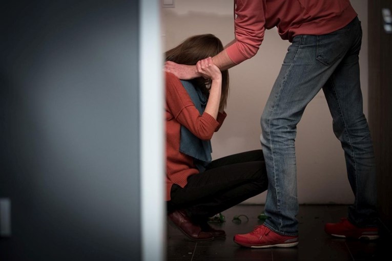 Britanka: Muž me godinama drogirao i silovao. Sve mi je priznao