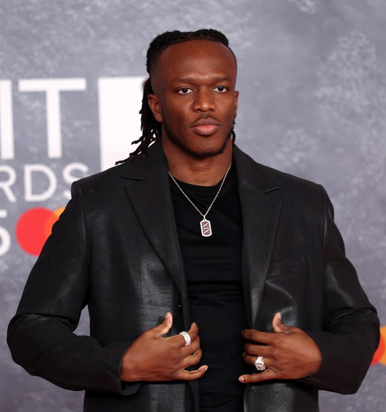 YouTube zvijezda kupila engleskog šestoligaša. Želi ga dovesti do Premier lige