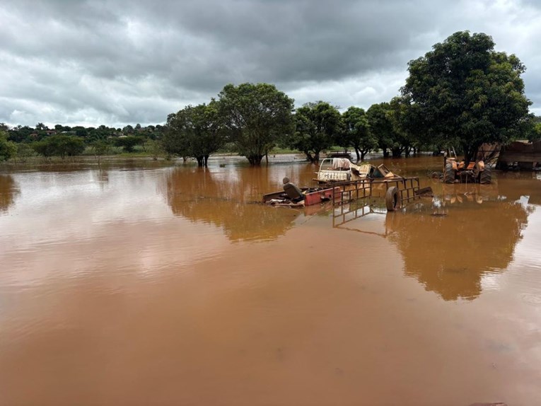 Goleme poplave u JAR-u. Deseci poginulih, proglašena nacionalna katastrofa