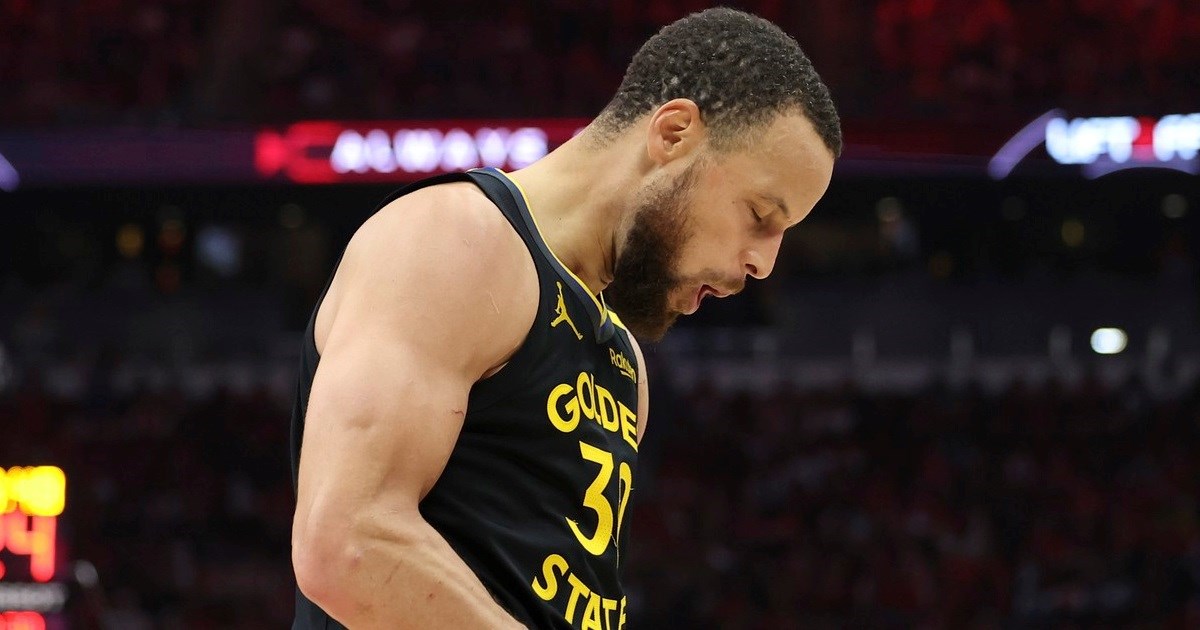 Warriorsi poveli, Curry se ozlijedio. Kerr: Ne vjerujem da će igrati iduću utakmicu