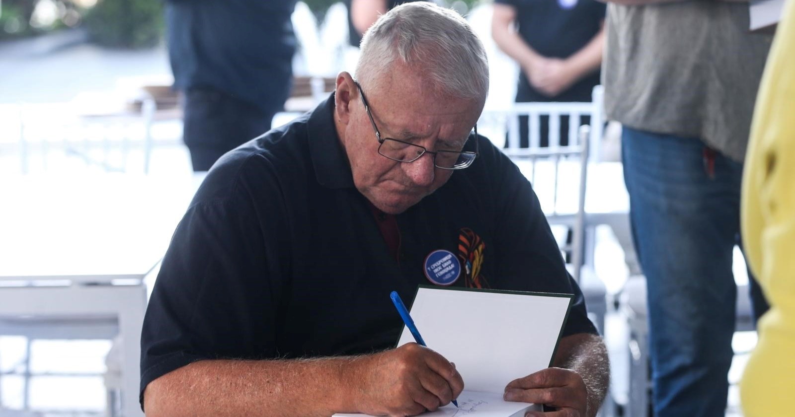 Ratni zločinac Šešelj u Beogradu predstavio knjigu "U Srebrenici nije bilo genocida"