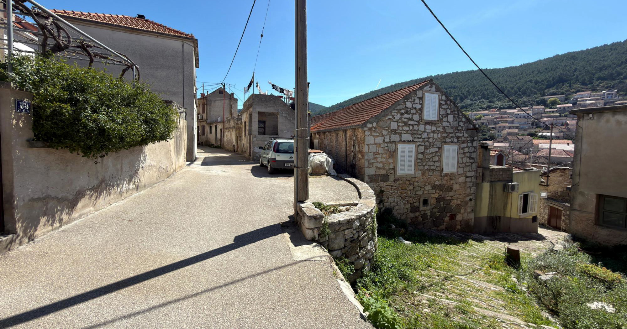 Kamena kuća na Korčuli od 170 kvadrata, spremna za renovaciju, prodaje se za 69.000 €