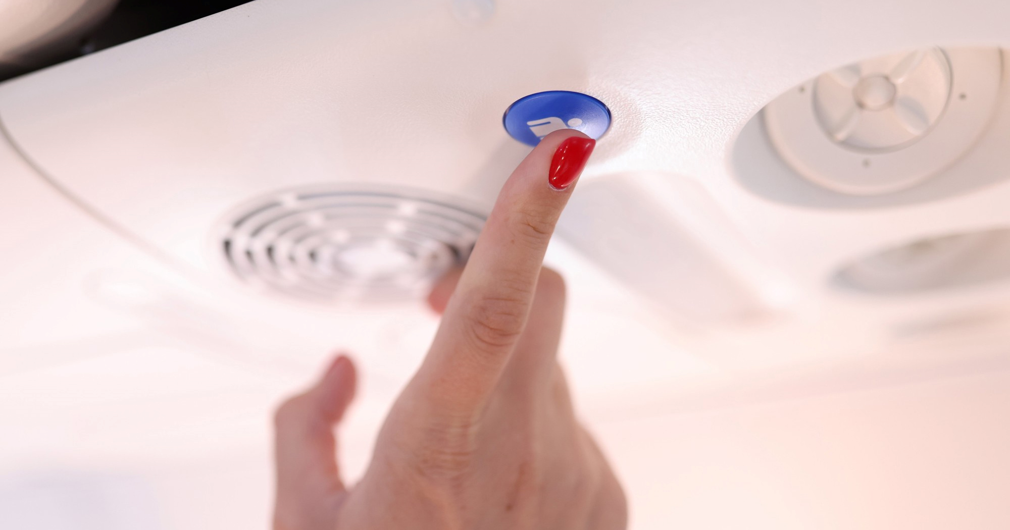 Stjuardi otkrili kada bi u avionu trebali izbjegavati tipku za pozivanje osoblja