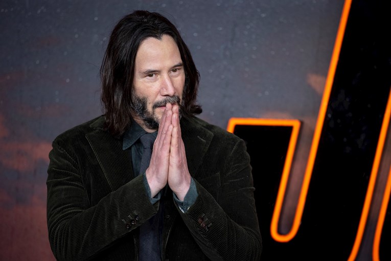 Keanu Reeves danas slavi rođendan, evo zašto ga zovu "najboljim tipom u Hollywoodu"