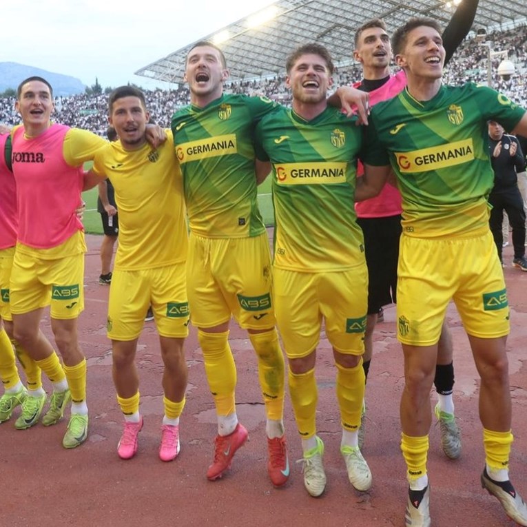 Pogledajte slavlje igrača Istre iz poljudske svlačionice nakon pobjede protiv Hajduka